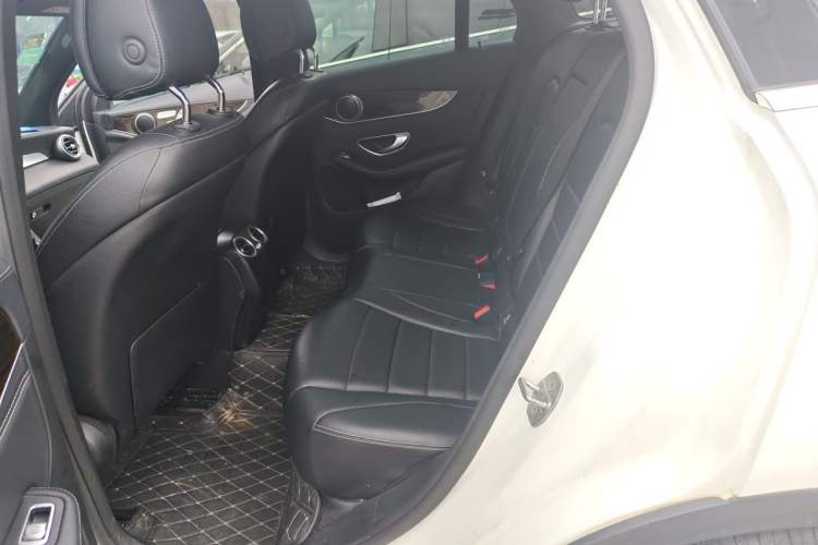 Used Mercedes-Benz GLC 2016 GLC 260 4MATIC Luxury Model Left Rear Seat
