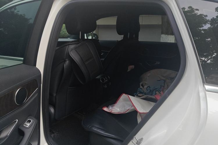 Used Mercedes-Benz GLC 2016 GLC 300 4MATIC Dynamic Model Left Rear Seat