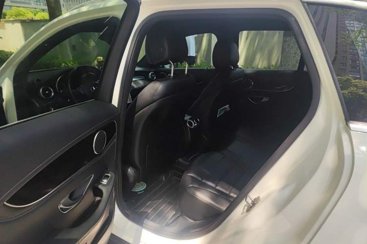 Used Mercedes-Benz GLC 2016 GLC 260 4MATIC Luxury Model Left Rear Seat