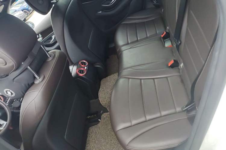 Used Mercedes-Benz GLC 2016 GLC 260 4MATIC Luxury Model Left Rear Seat