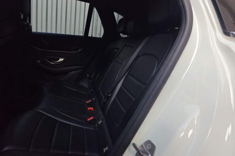 Used Mercedes-Benz GLC 2016 GLC 260 4MATIC Luxury Model Left Rear Seat
