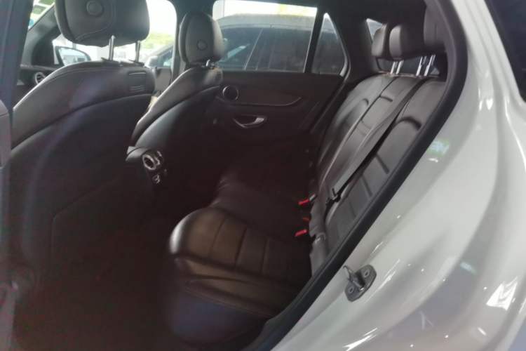 Used Mercedes-Benz GLC 2016 GLC 300 4MATIC Dynamic Model Left Rear Seat