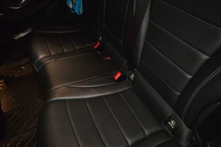 Used Mercedes-Benz GLC 2016 GLC 260 4MATIC Dynamic Edition Left Rear Seat