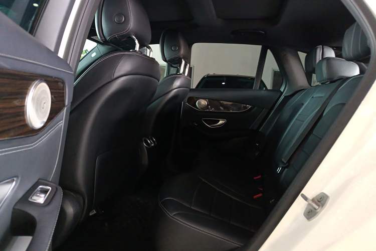 Used Mercedes-Benz GLC 2016 GLC 260 4MATIC Dynamic Edition Left Rear Seat