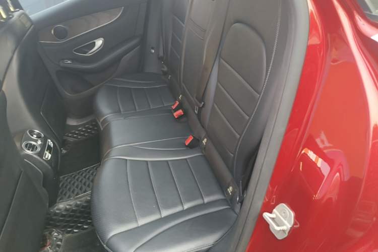 Used Mercedes-Benz GLC 2016 GLC 300 4MATIC Dynamic Model Left Rear Seat