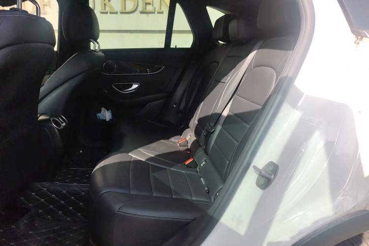 Used Mercedes-Benz GLC 2016 GLC 260 4MATIC Dynamic Edition Left Rear Seat