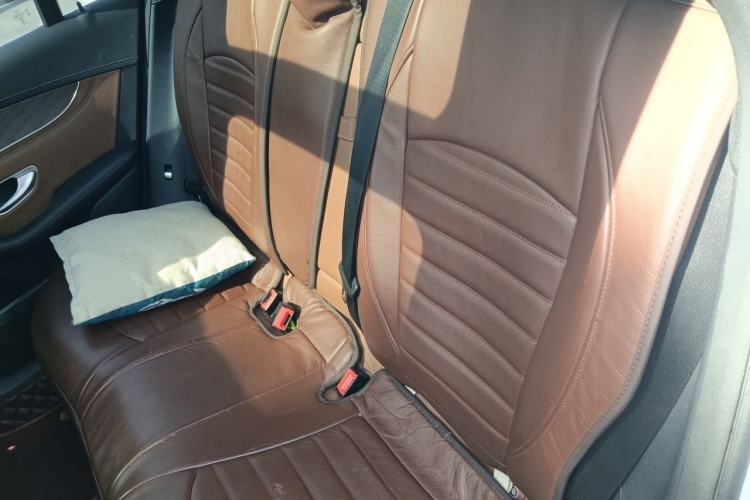 Used Mercedes-Benz GLC 2016 GLC 300 4MATIC Luxury Model Left Rear Seat