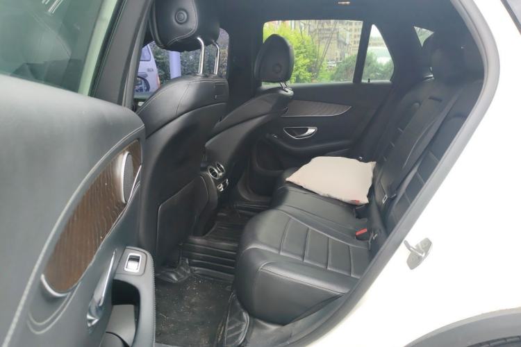 Used Mercedes-Benz GLC 2016 GLC 300 4MATIC Dynamic Model Left Rear Seat
