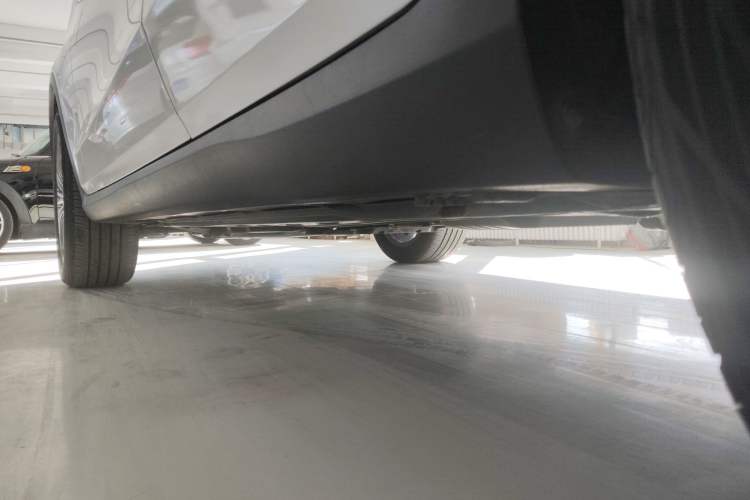 Used Mercedes-Benz GLC 2016 GLC 200 4MATIC Left Side Sill