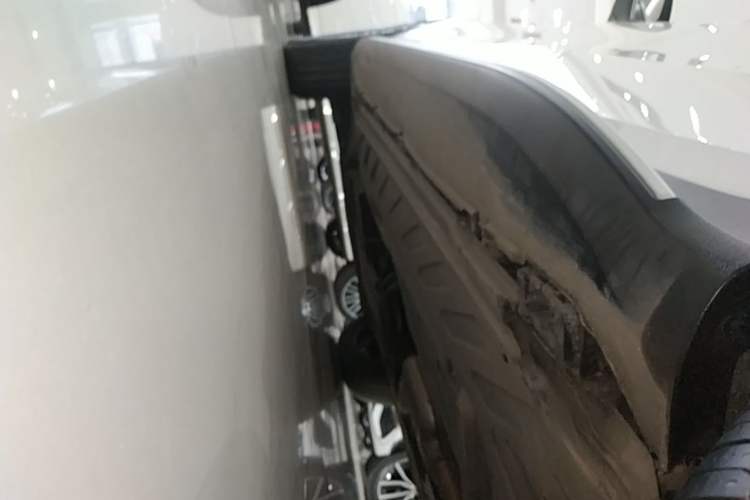 Used Mercedes-Benz GLC 2016 GLC 200 4MATIC Left Side Sill