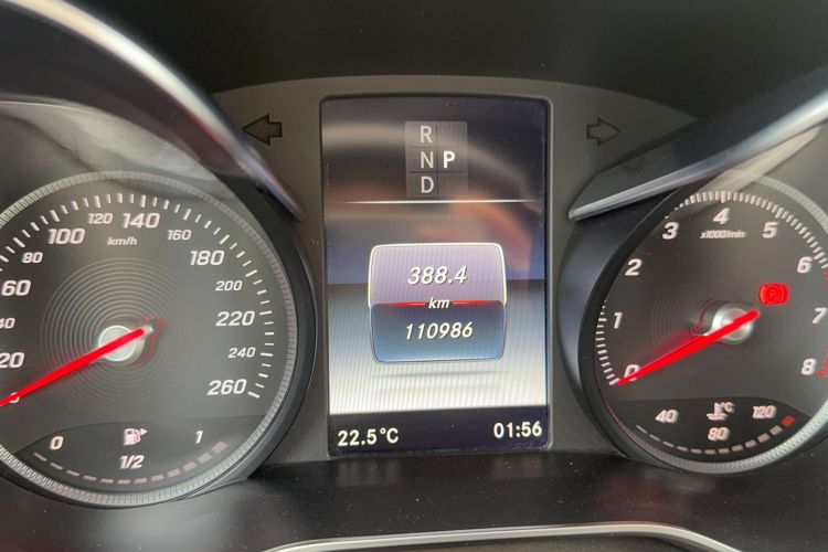 Used Mercedes-Benz GLC 2016 GLC 200 4MATIC Odometer Close Up