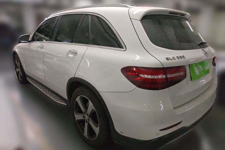 Used Mercedes-Benz GLC 2016 GLC 260 4MATIC Luxury Model Rear Left 45 Deg