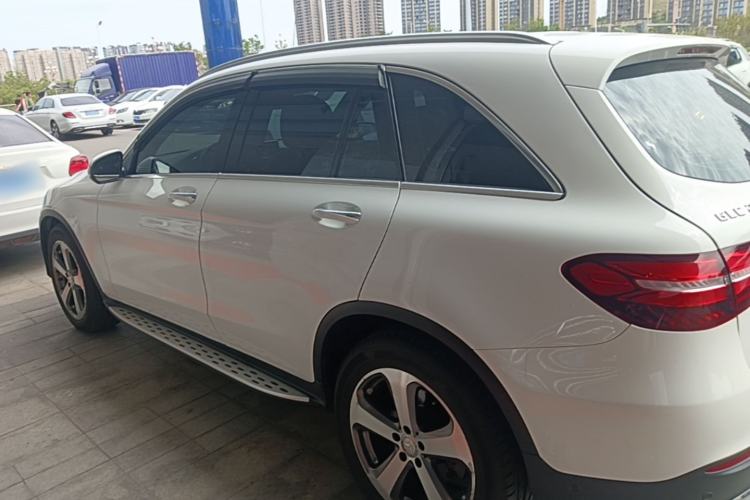 Used Mercedes-Benz GLC 2016 GLC 260 4MATIC Luxury Model Rear Left 45 Deg