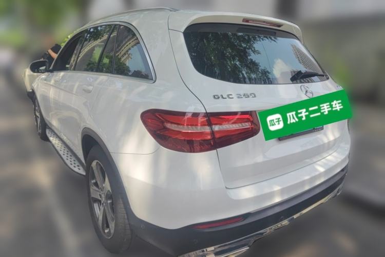 Used Mercedes-Benz GLC 2016 GLC 260 4MATIC Luxury Model Rear Left 45 Deg
