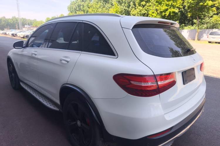 Used Mercedes-Benz GLC 2016 GLC 260 4MATIC Luxury Model Rear Left 45 Deg