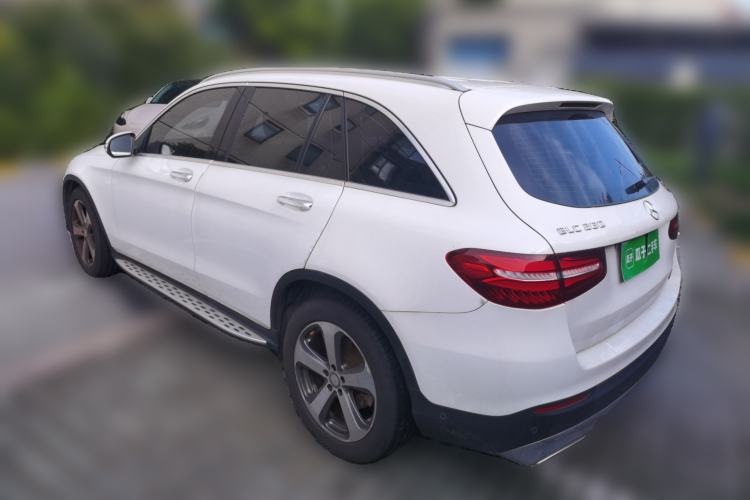 Used Mercedes-Benz GLC 2016 GLC 260 4MATIC Luxury Model Rear Left 45 Deg