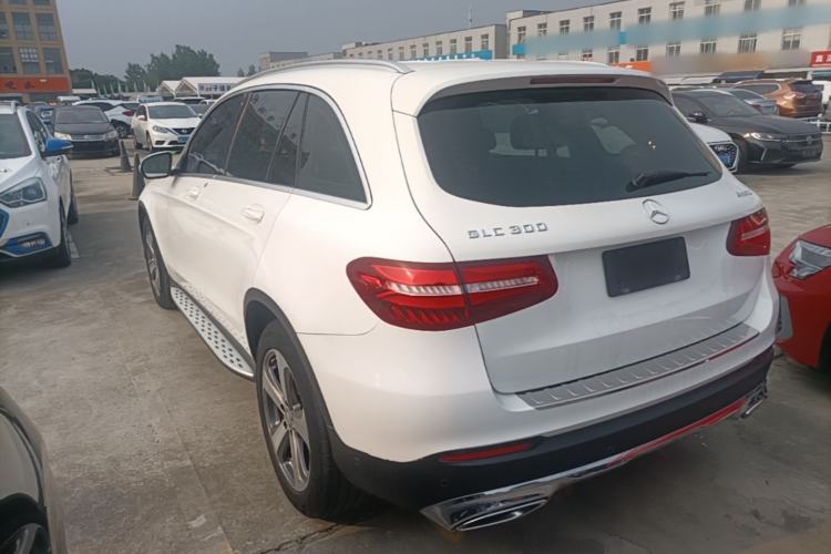 Used Mercedes-Benz GLC 2016 GLC 300 4MATIC Dynamic Model Rear Left 45 Deg