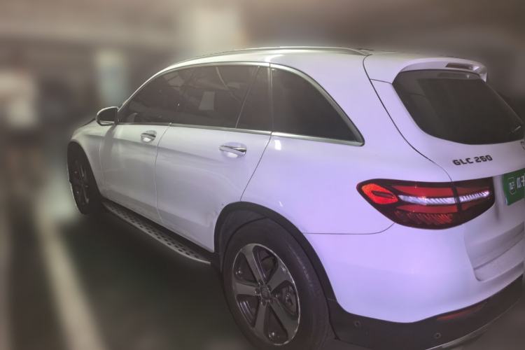 Used Mercedes-Benz GLC 2016 GLC 260 4MATIC Luxury Model Rear Left 45 Deg