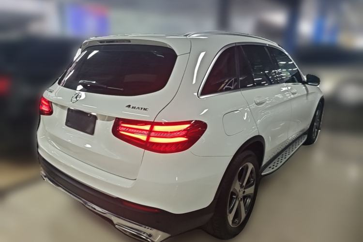 Used Mercedes-Benz GLC 2016 GLC 300 4MATIC Dynamic Model Rear Right 45 Deg