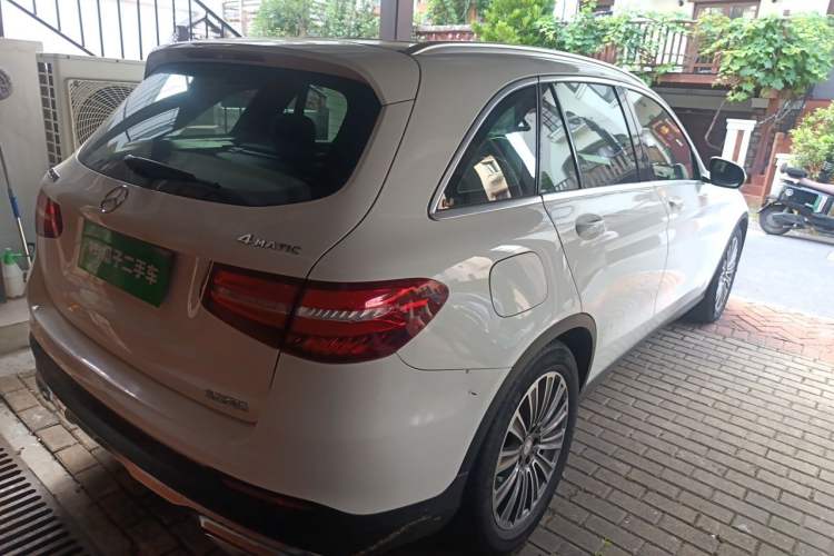Used Mercedes-Benz GLC 2016 GLC 200 4MATIC Rear Right 45 Deg