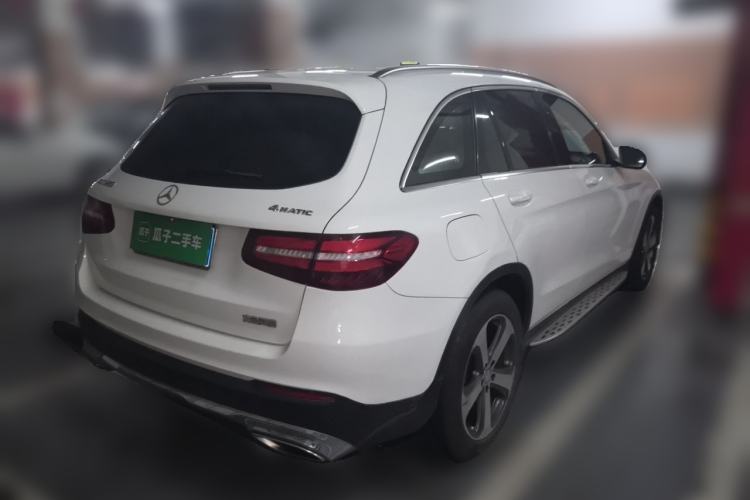 Used Mercedes-Benz GLC 2016 GLC 260 4MATIC Luxury Model Rear Right 45 Deg