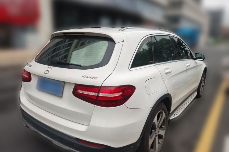 Used Mercedes-Benz GLC 2016 GLC 300 4MATIC Dynamic Model Rear Right 45 Deg