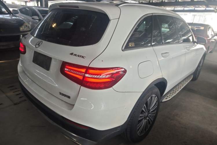 Used Mercedes-Benz GLC 2016 GLC 200 4MATIC Rear Right 45 Deg