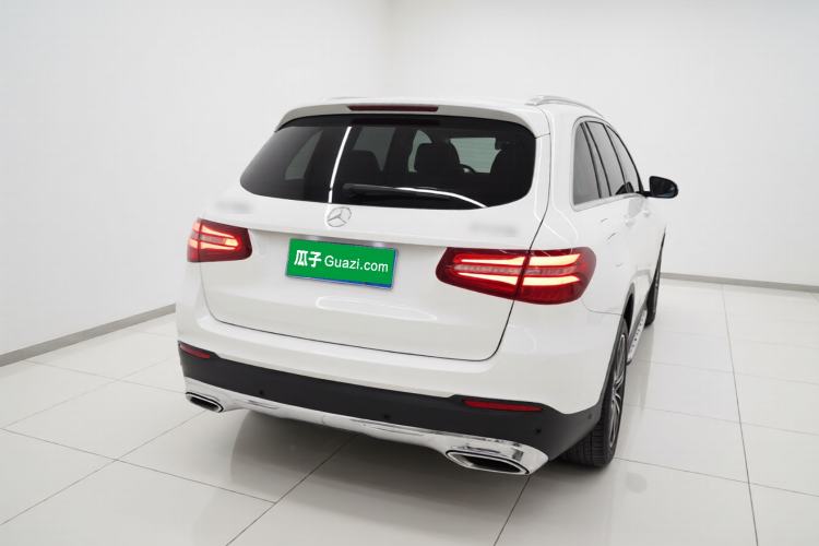 Used Mercedes-Benz GLC 2016 GLC 260 4MATIC Luxury Model Rear Right 45 Deg