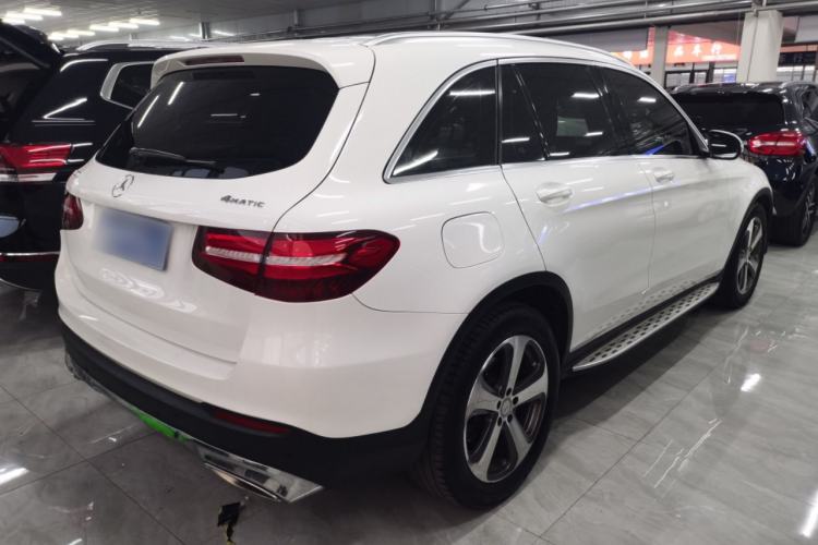 Used Mercedes-Benz GLC 2016 GLC 300 4MATIC Dynamic Model Rear Right 45 Deg