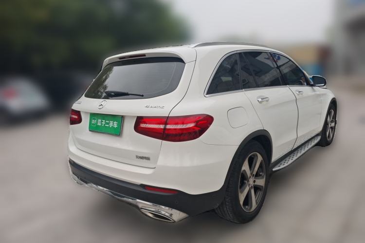 Used Mercedes-Benz GLC 2016 GLC 300 4MATIC Dynamic Model Rear Right 45 Deg
