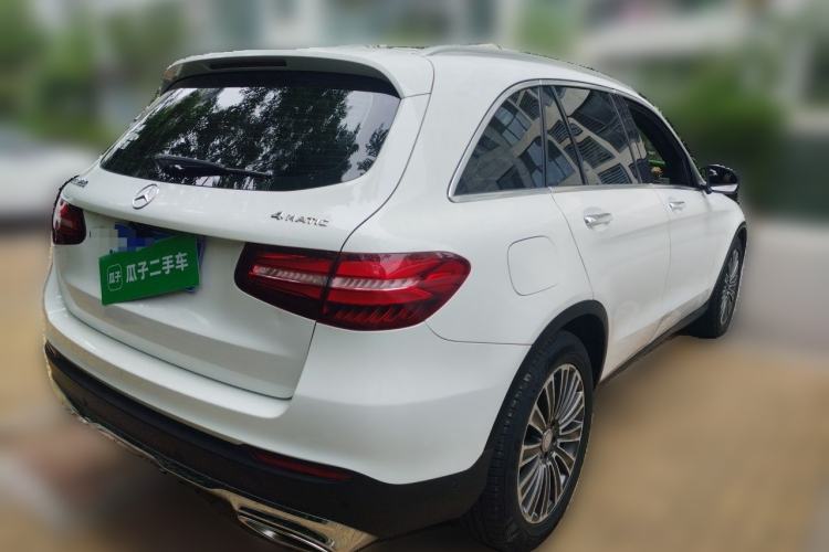 Used Mercedes-Benz GLC 2016 GLC 260 4MATIC Luxury Model Rear Right 45 Deg