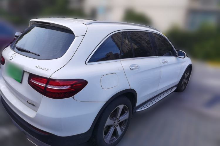 Used Mercedes-Benz GLC 2016 GLC 260 4MATIC Luxury Model Rear Right 45 Deg