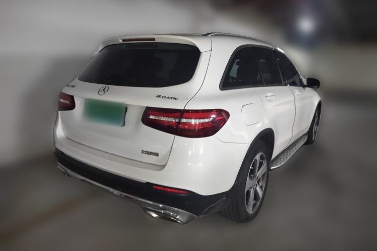 Used Mercedes-Benz GLC 2016 GLC 260 4MATIC Luxury Model Rear Right 45 Deg