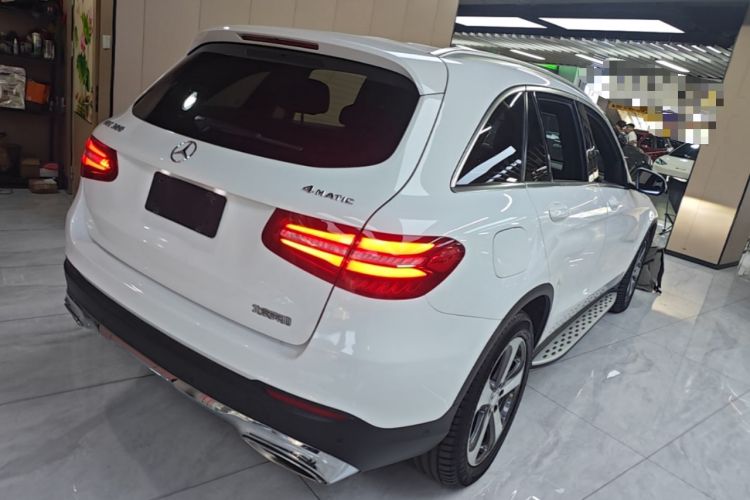 Used Mercedes-Benz GLC 2016 GLC 300 4MATIC Dynamic Model Rear Right 45 Deg