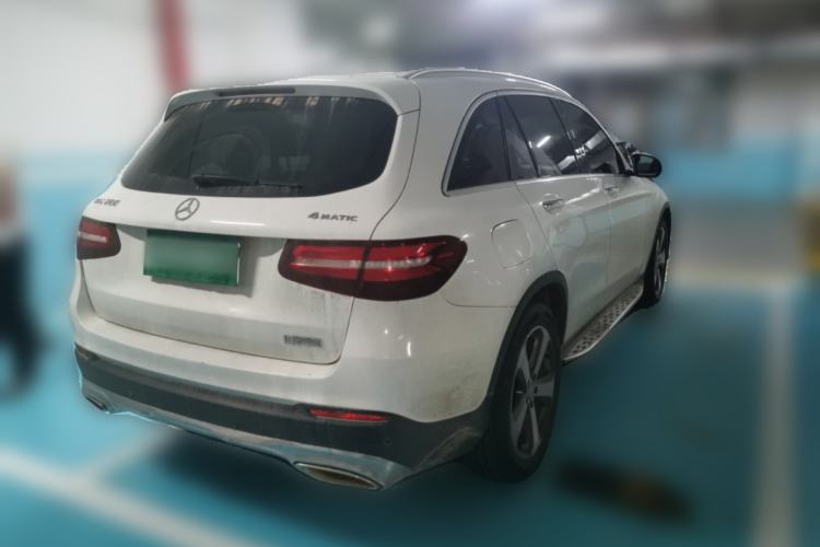 Used Mercedes-Benz GLC 2016 GLC 260 4MATIC Luxury Model Rear Right 45 Deg