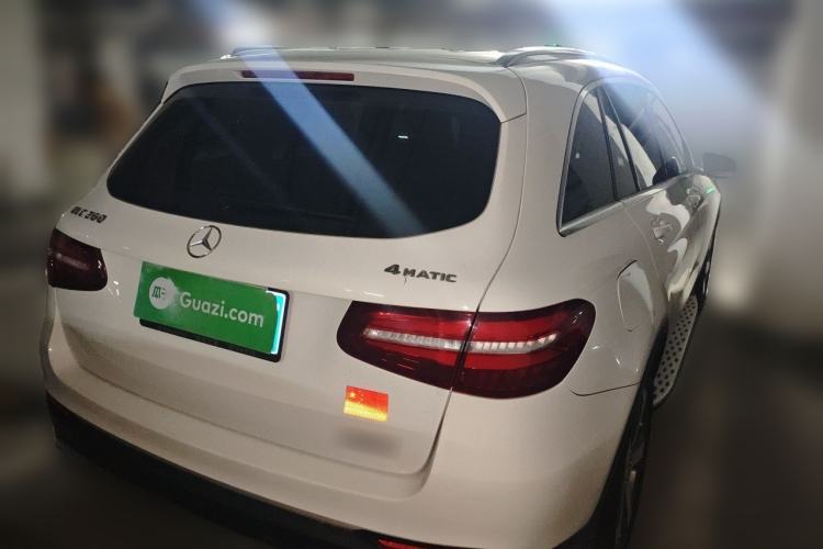 Used Mercedes-Benz GLC 2016 GLC 260 4MATIC Luxury Model Rear Right 45 Deg