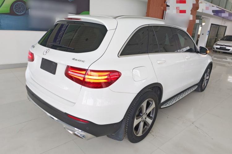 Used Mercedes-Benz GLC 2016 GLC 260 4MATIC Luxury Model Rear Right 45 Deg