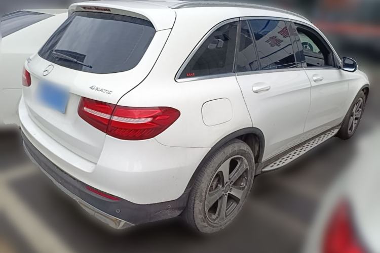 Used Mercedes-Benz GLC 2016 GLC 300 4MATIC Dynamic Model Rear Right 45 Deg