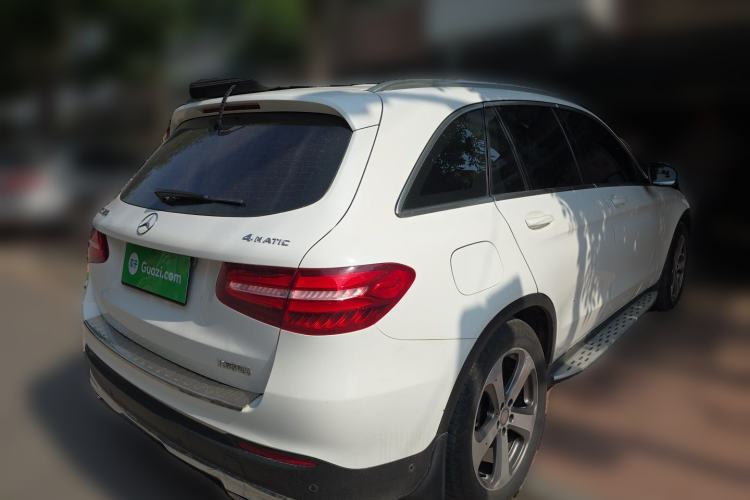 Used Mercedes-Benz GLC 2016 GLC 260 4MATIC Luxury Model Rear Right 45 Deg