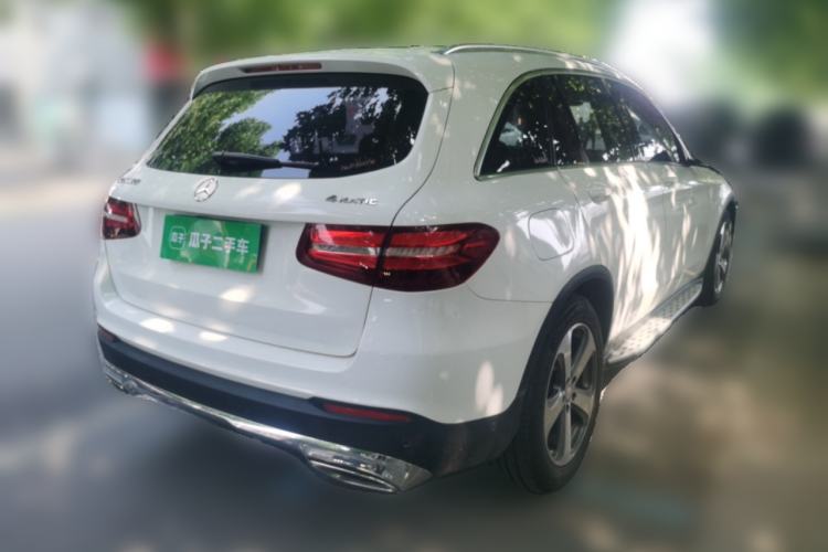 Used Mercedes-Benz GLC 2016 GLC 260 4MATIC Luxury Model Rear Right 45 Deg