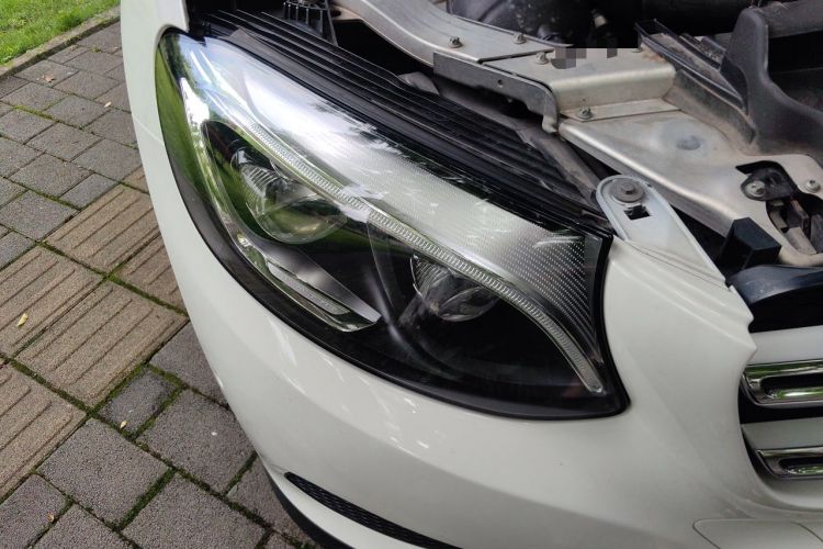 Used Mercedes-Benz GLC 2016 GLC 300 4MATIC Dynamic Model Right Front Headlight