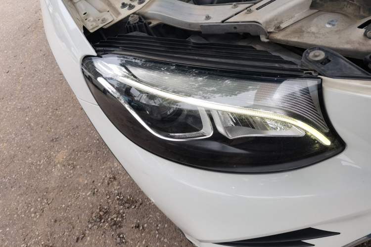 Used Mercedes-Benz GLC 2016 GLC 260 4MATIC Dynamic Edition Right Front Headlight