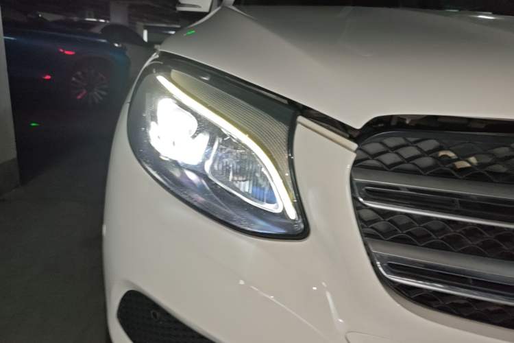 Used Mercedes-Benz GLC 2016 GLC 200 4MATIC Right Front Headlight