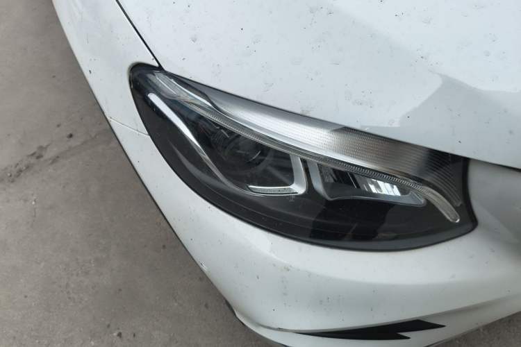 Used Mercedes-Benz GLC 2016 GLC 260 4MATIC Dynamic Edition Right Front Headlight