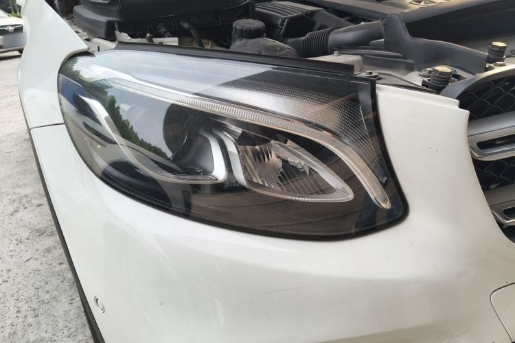 Used Mercedes-Benz GLC 2016 GLC 260 4MATIC Dynamic Edition Right Front Headlight