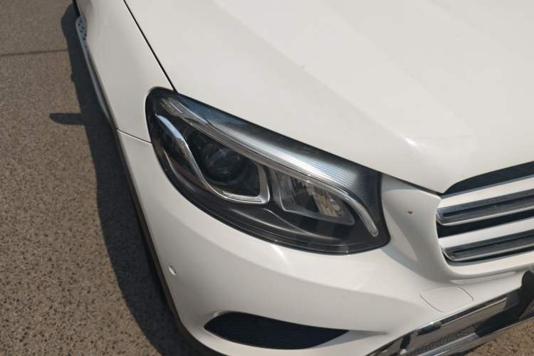 Used Mercedes-Benz GLC 2016 GLC 260 4MATIC Dynamic Edition Right Front Headlight