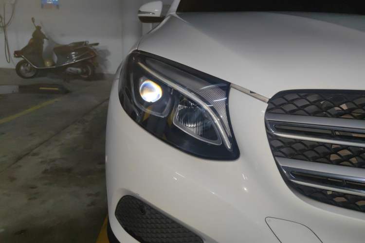 Used Mercedes-Benz GLC 2016 GLC 260 4MATIC Dynamic Edition Right Front Headlight