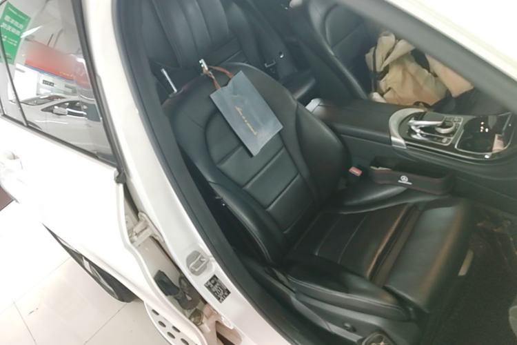 Used Mercedes-Benz GLC 2016 GLC 260 4MATIC Luxury Model Right Front Seat