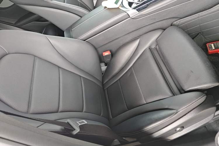 Used Mercedes-Benz GLC 2016 GLC 200 4MATIC Right Front Seat