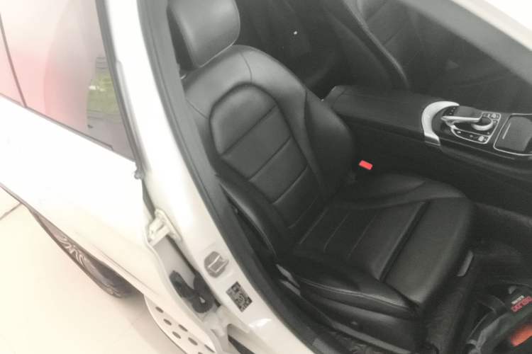 Used Mercedes-Benz GLC 2016 GLC 200 4MATIC Right Front Seat